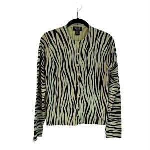 CITY SILK, LIGHTWEIGHT, BUTTON DOWN SWEATER. SIZE S.